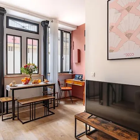 Magnifique Et Relaxant Avec Sauna Apartamento *